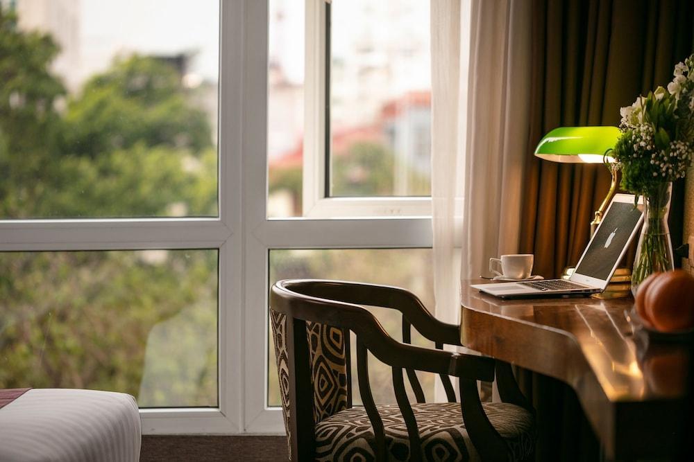 Le Carnot Boutique Hotel Ханой Экстерьер фото