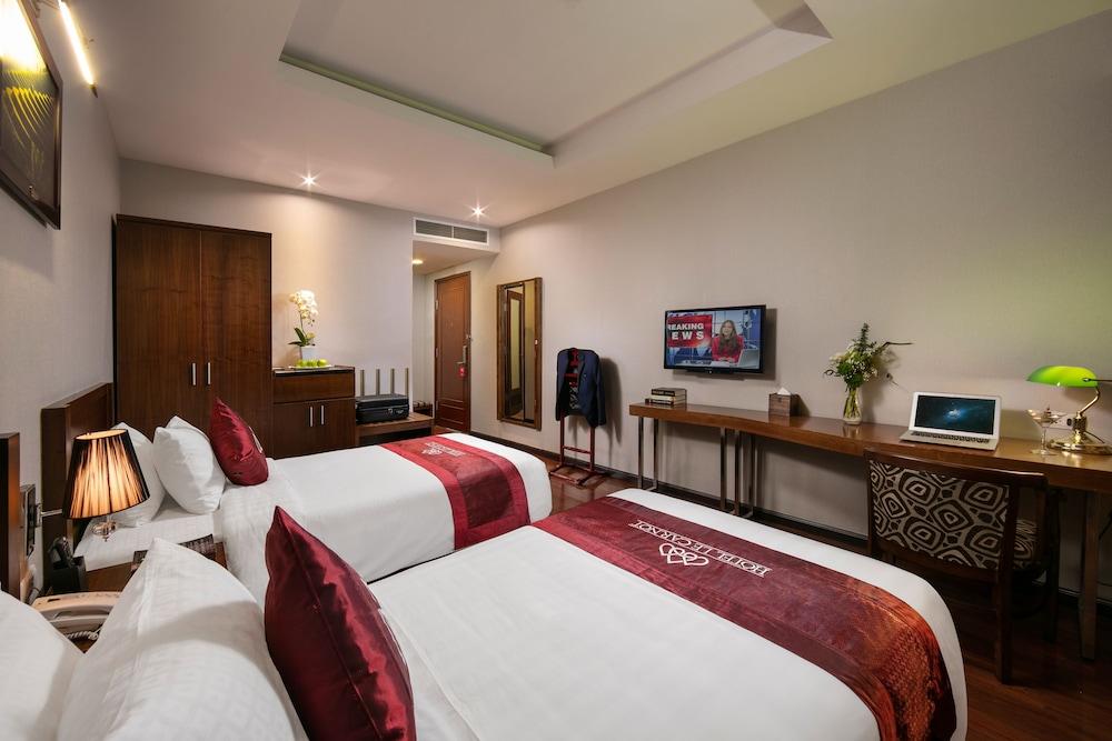 Le Carnot Boutique Hotel Ханой Экстерьер фото