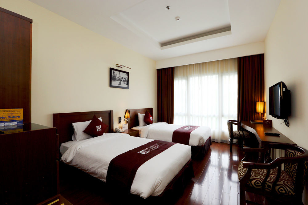 Le Carnot Boutique Hotel Ханой Экстерьер фото